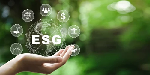 Ícones de ESG - ambiental, social e governança - sobre fundo verde